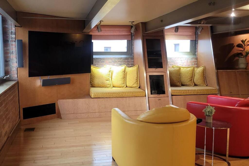 1600 Kcm Penthouse Apartment Кливланд Екстериор снимка