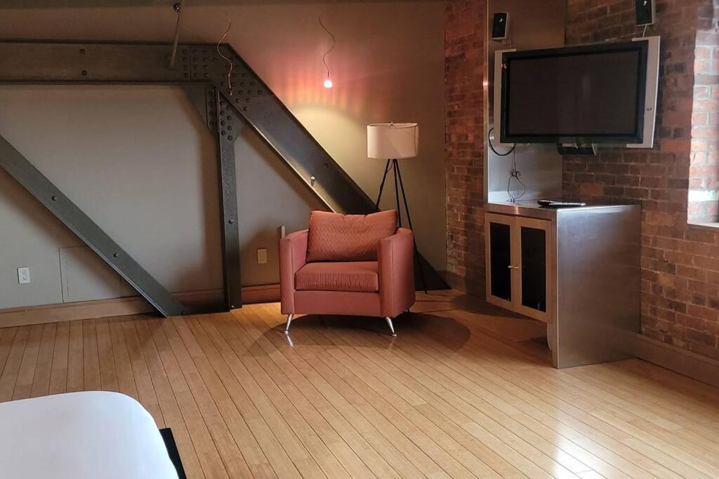1600 Kcm Penthouse Apartment Кливланд Екстериор снимка